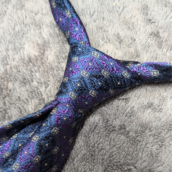 Hickey Freeman Blue and Purple Patterned Tie - Picture 1 of 5